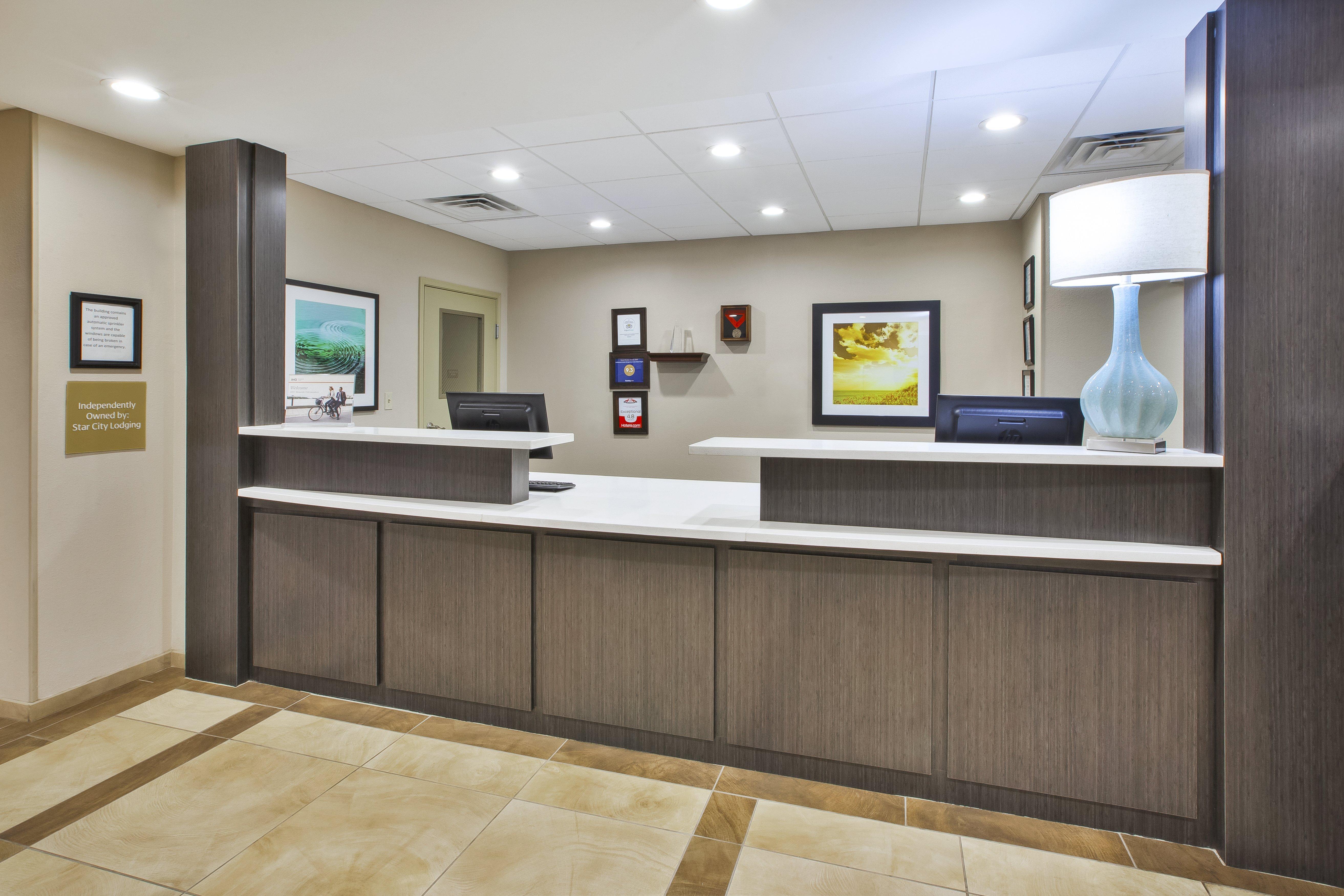 Candlewood Suites Morgantown-Univ West Virginia By Ihg Westover Exterior photo