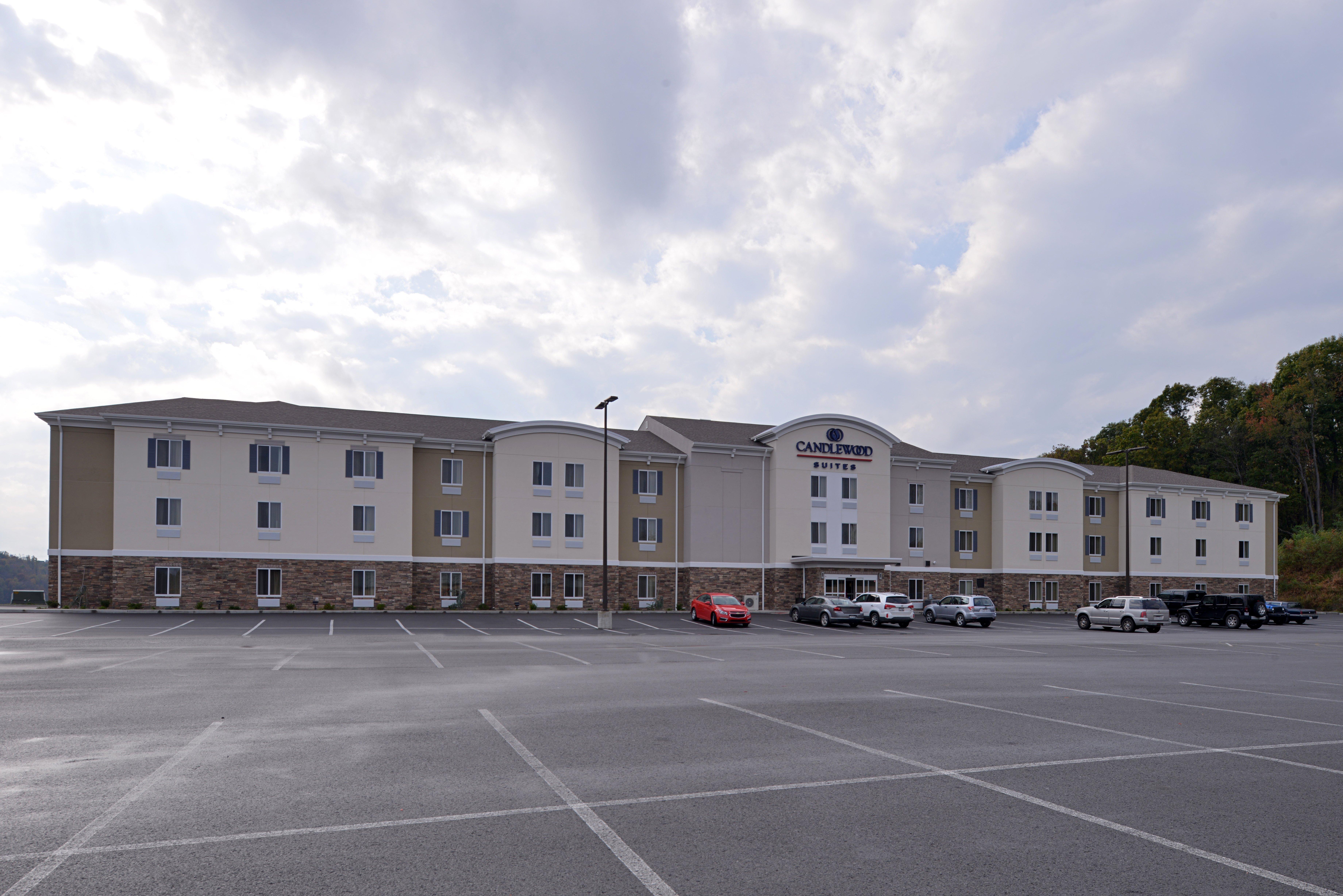 Candlewood Suites Morgantown-Univ West Virginia By Ihg Westover Exterior photo