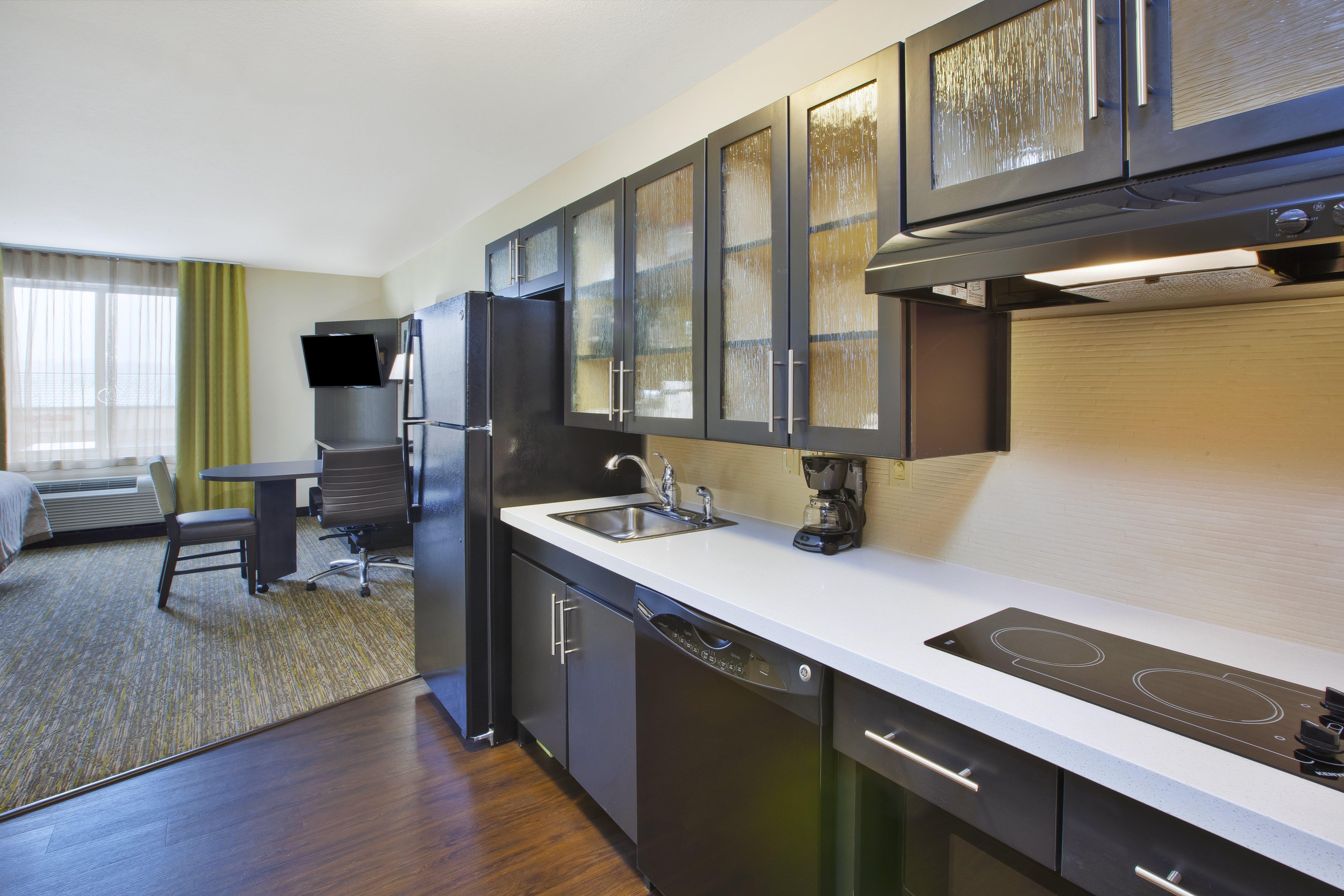 Candlewood Suites Morgantown-Univ West Virginia By Ihg Westover Exterior photo