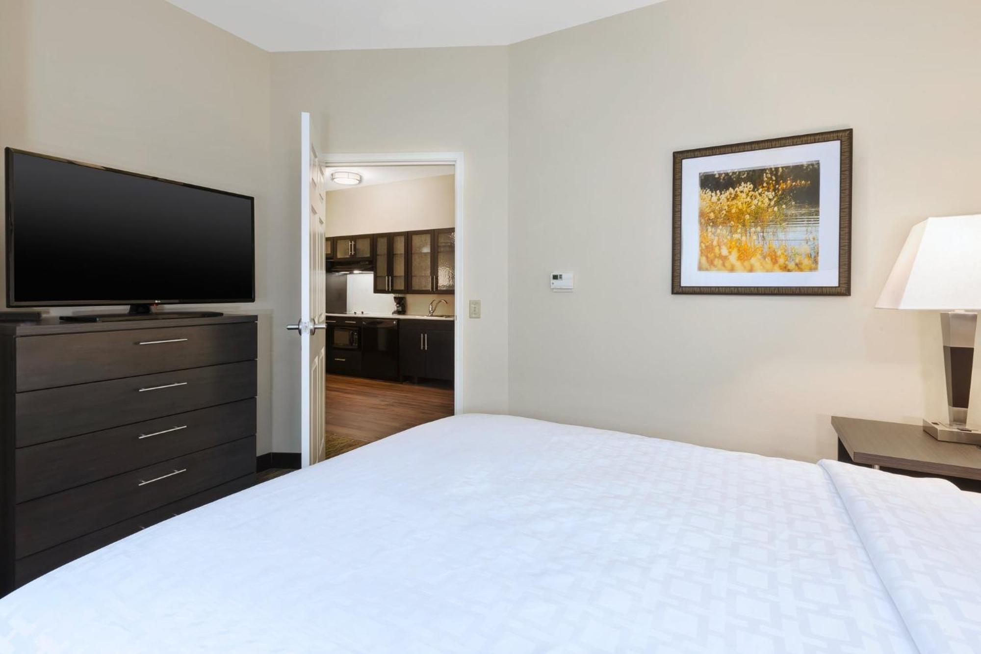 Candlewood Suites Morgantown-Univ West Virginia By Ihg Westover Exterior photo